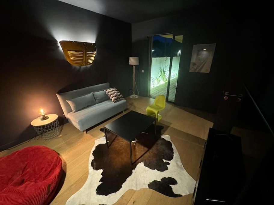 Maison D'Architecte Avec Piscine-Spa Chauffe En Centre Ville De Vaison-La-Romaine Ngoại thất bức ảnh