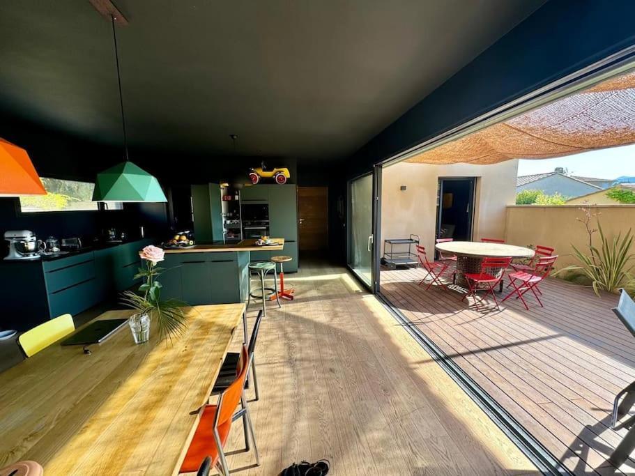 Maison D'Architecte Avec Piscine-Spa Chauffe En Centre Ville De Vaison-La-Romaine Ngoại thất bức ảnh